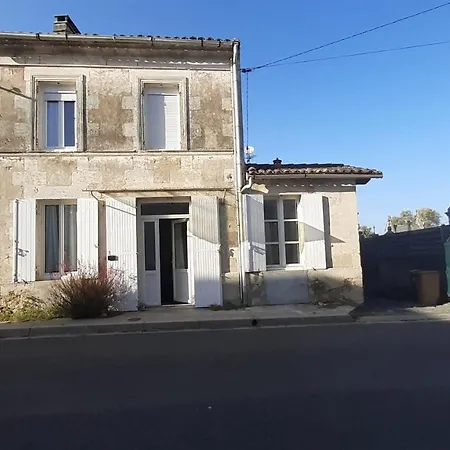 Maison *